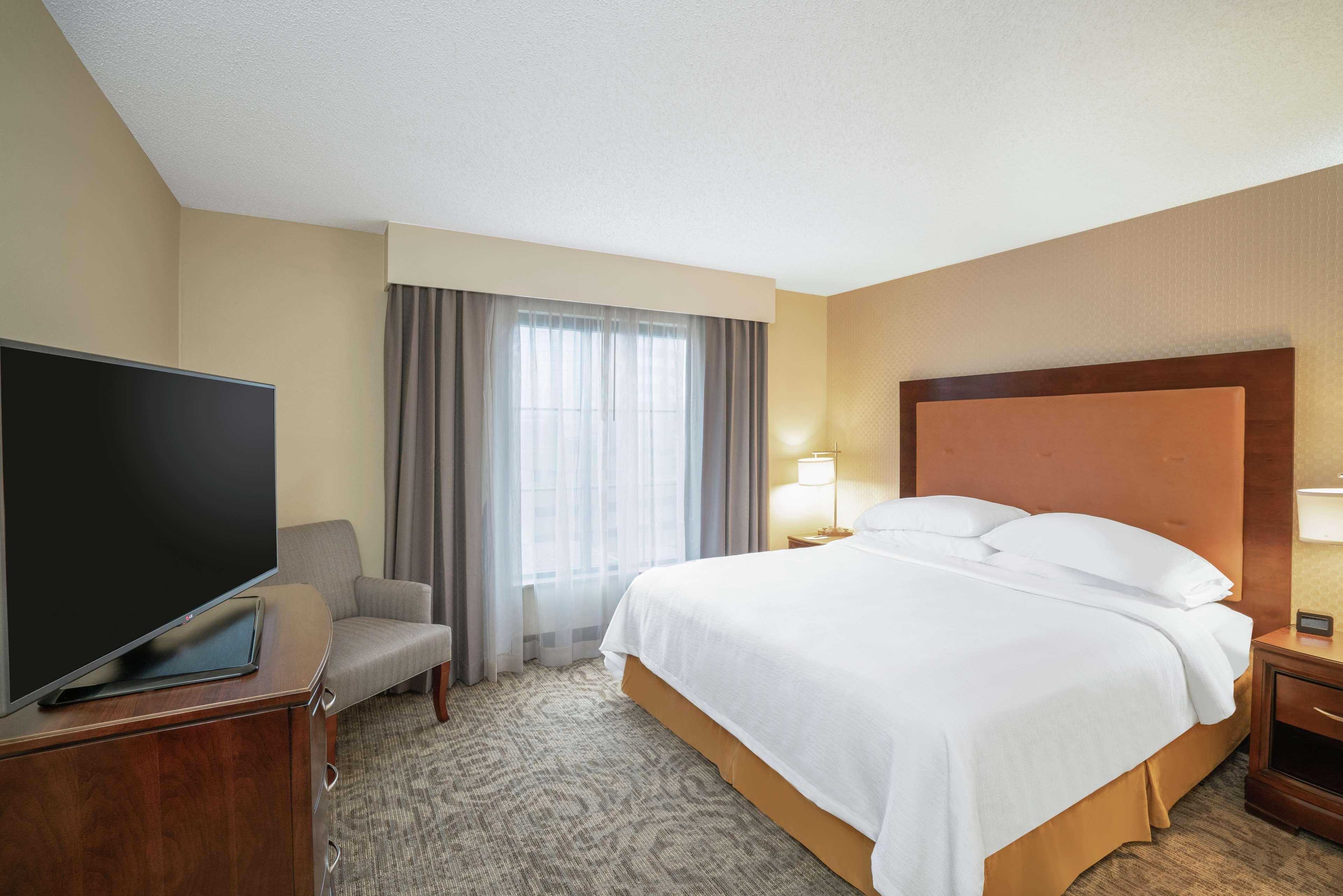 Embassy Suites Nashville - At Vanderbilt Екстериор снимка