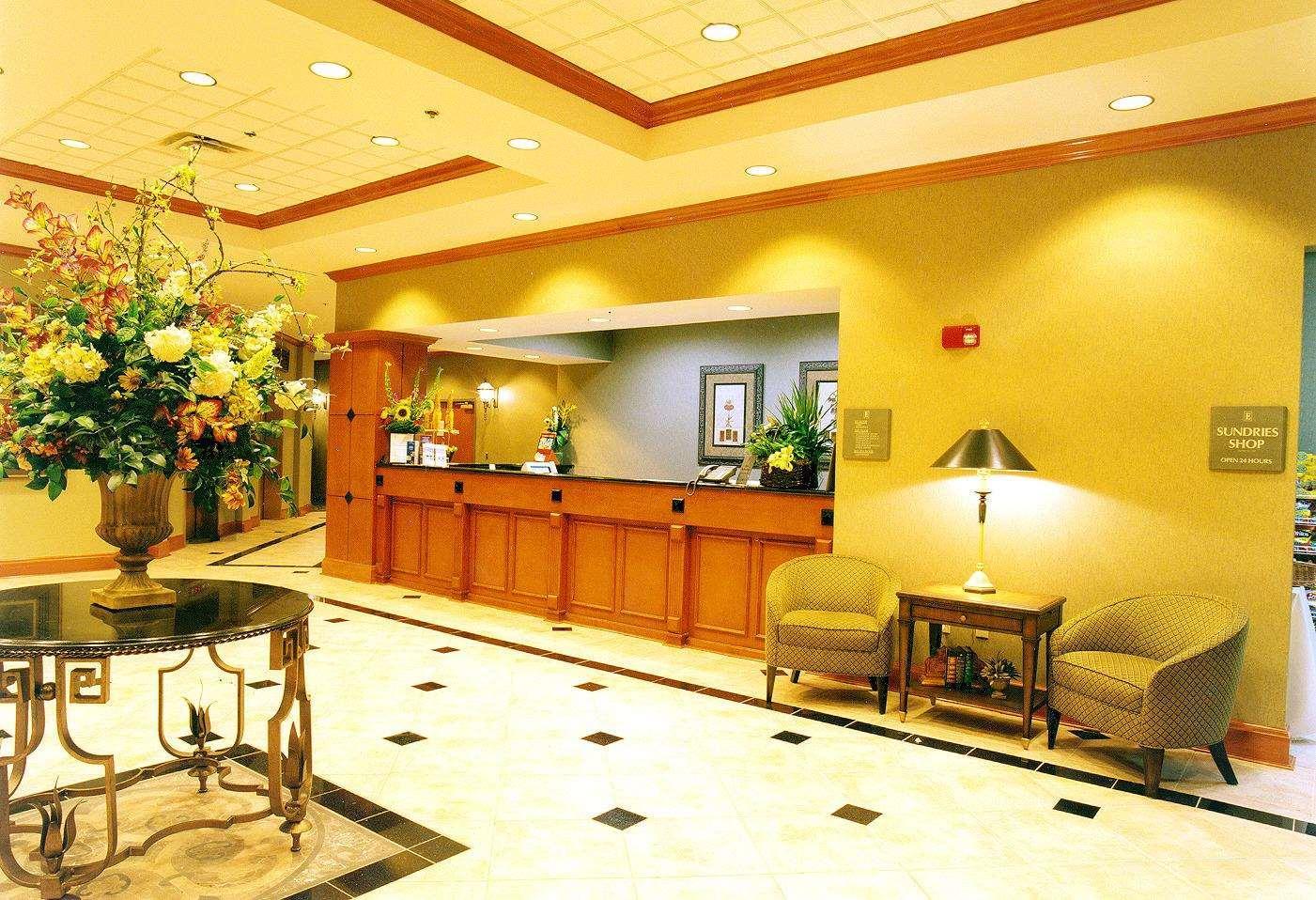 Embassy Suites Nashville - At Vanderbilt Екстериор снимка