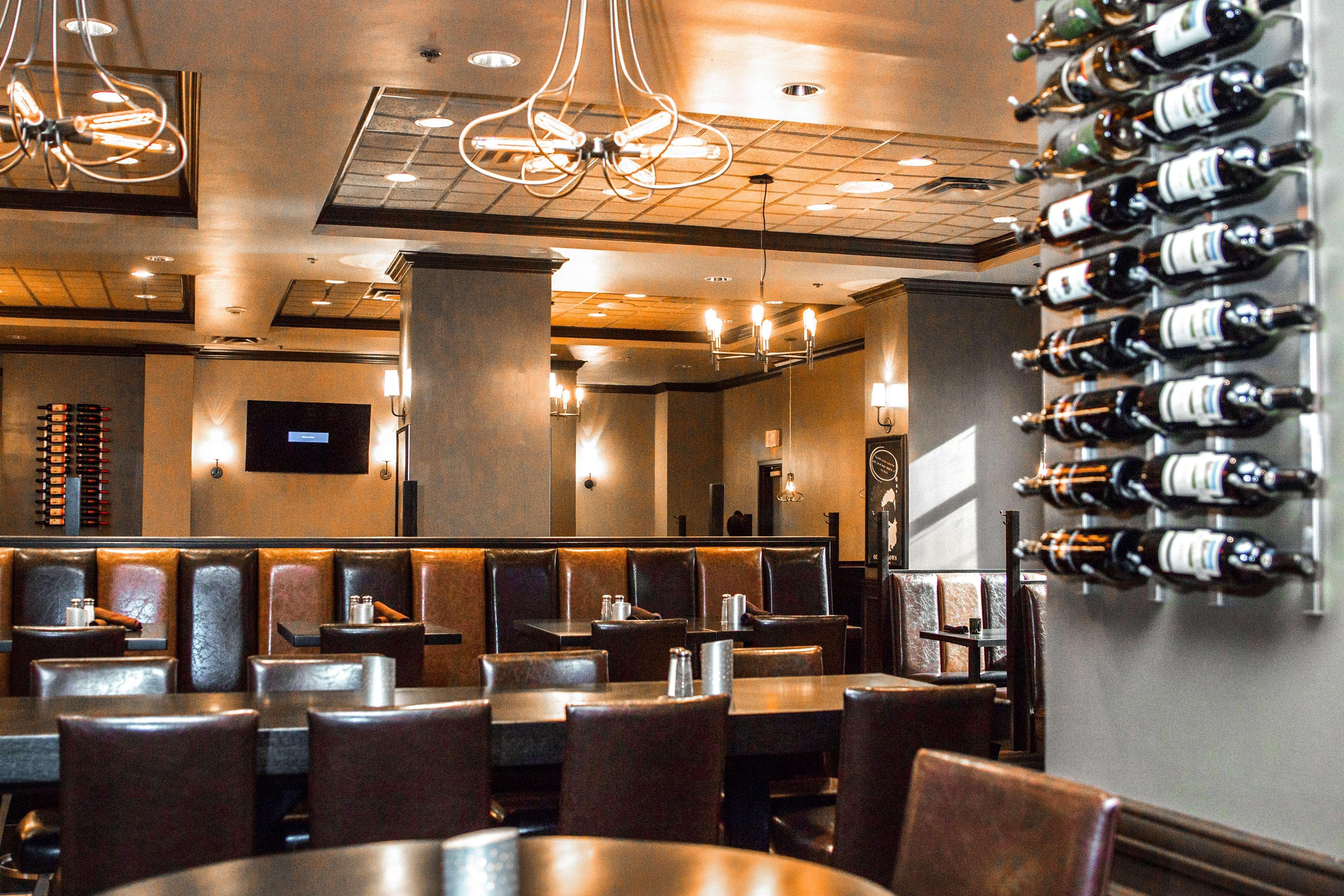 Embassy Suites Nashville - At Vanderbilt Екстериор снимка